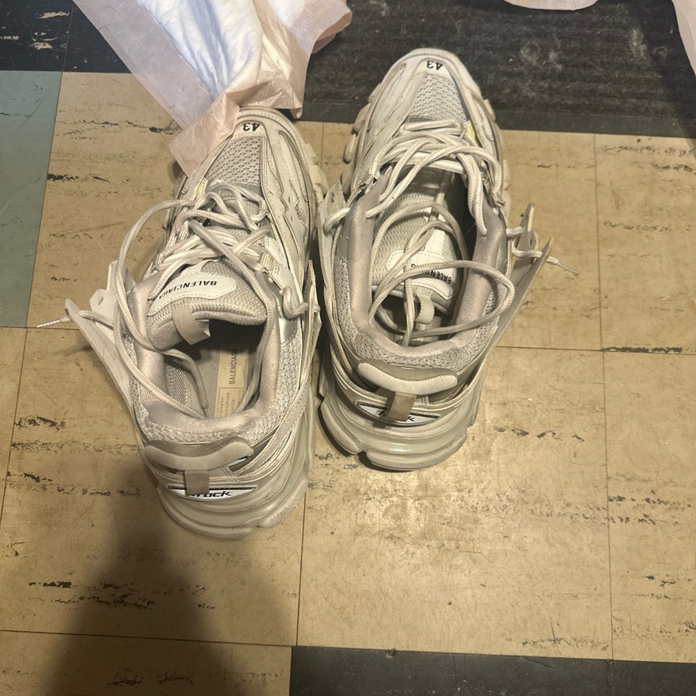 Balenciaga track white